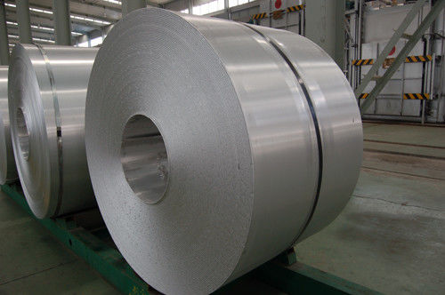 공장 기계 0-1550mm을 위한 뜨거운 굴려진 압연 다듬질 알루미늄 코일 3003 1100 3003 6061 7075
