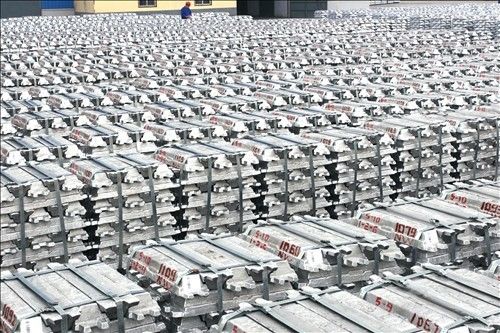 6010 lingotes da liga de alumínio A356 para a linha de produção construção civil da carcaça de dado do processo