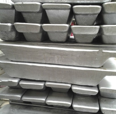 ADC 12 Pure Aluminium Ingot Primary الألومنيوم سبيكة 99.7 lme أسعار إعادة الصهر