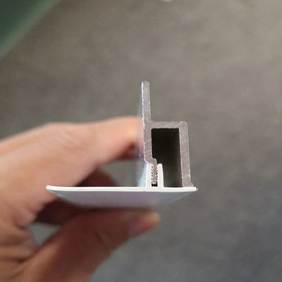 Ekstrusi Profil Aluminium Bentuk U Untuk Partisi Pintu Kaca Black Shower Fixed Panel Deep