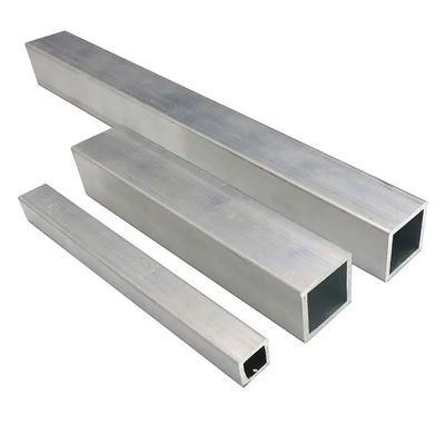 Wysokiej jakości polerowana aluminiowa rura kwadratowa 50 * 25 mm do dekoracji / przemysłu